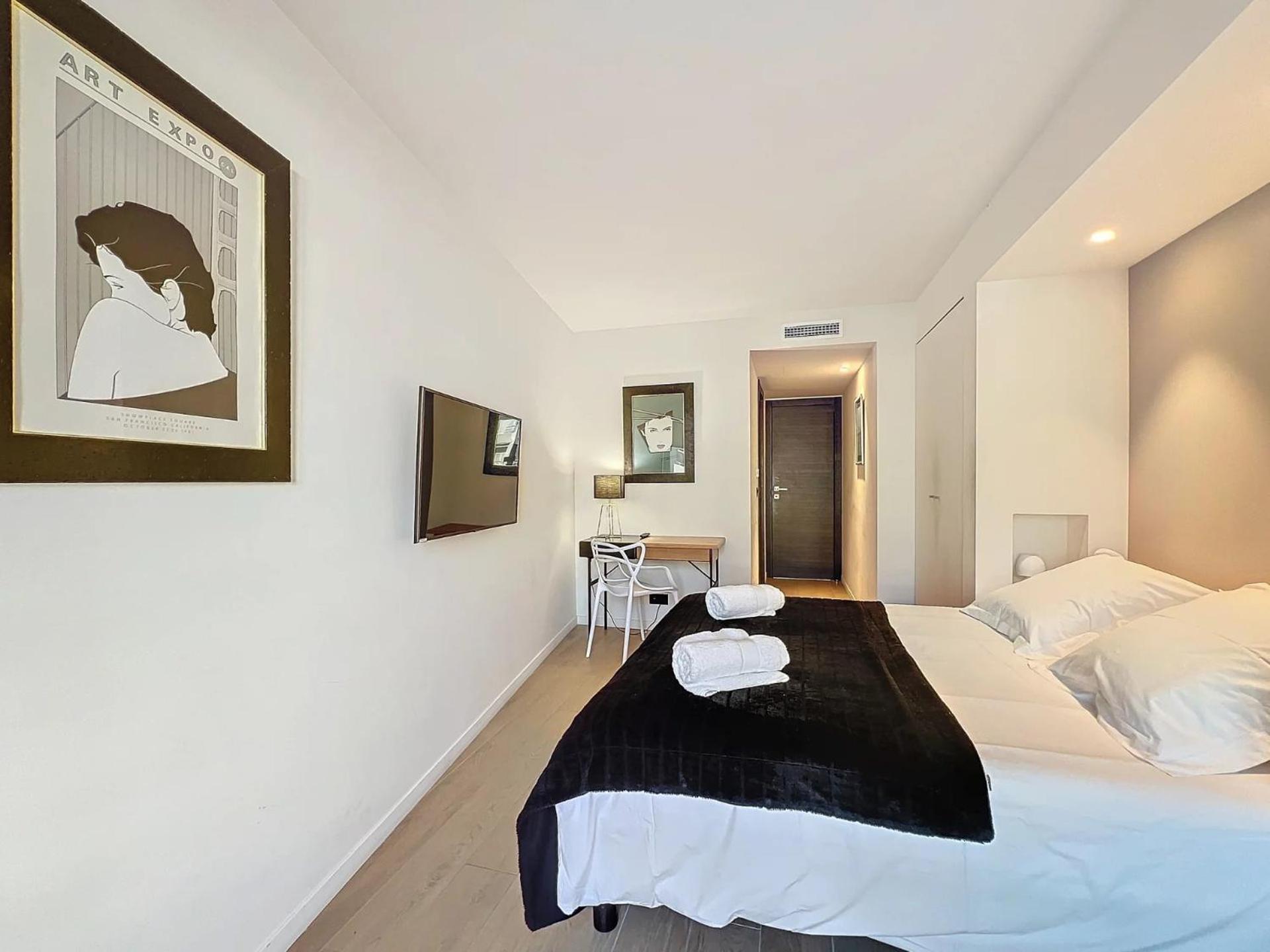 3P Between Croisette Beaches And Antibes Street 戛纳 外观 照片