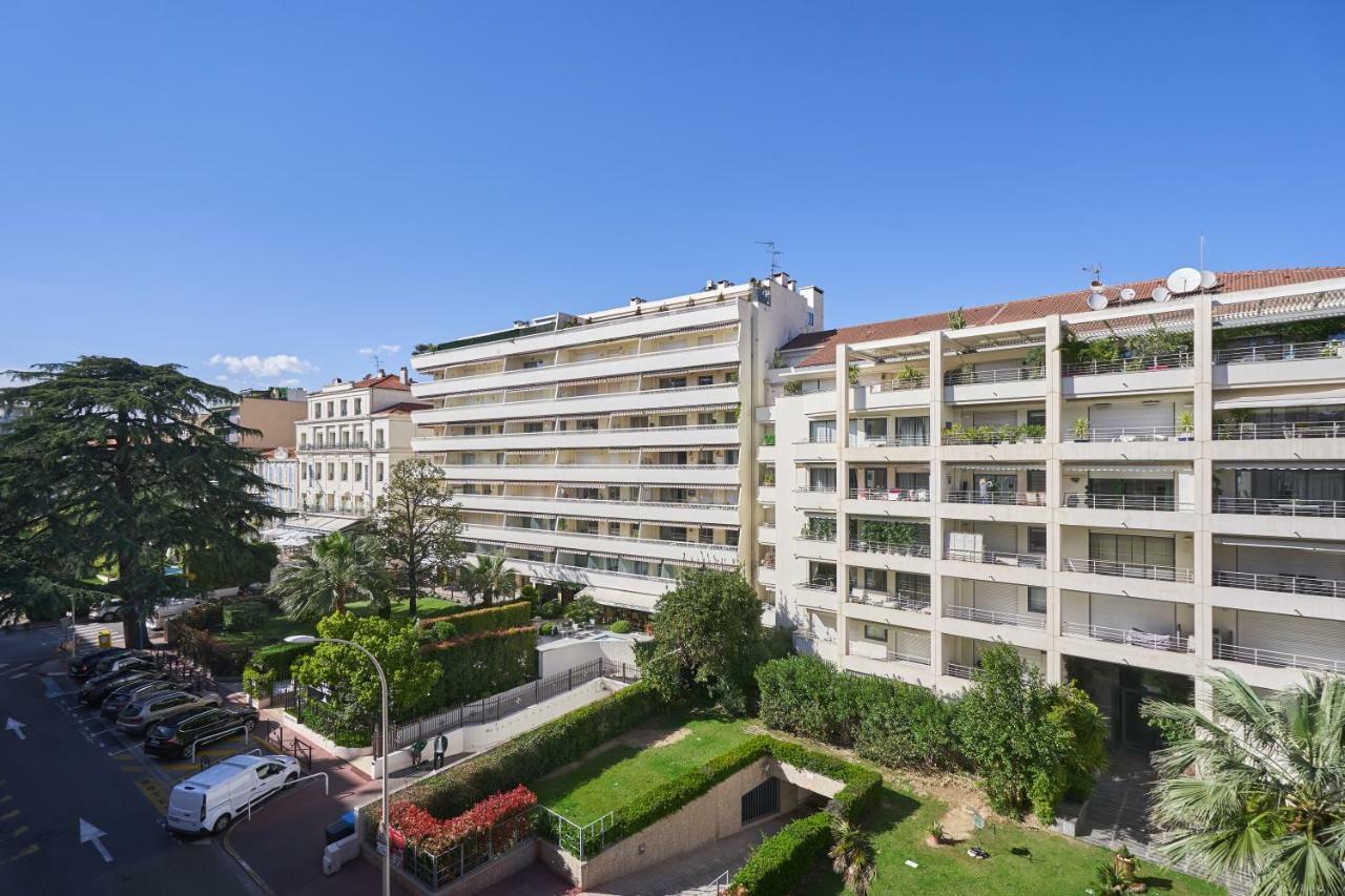 3P Between Croisette Beaches And Antibes Street 戛纳 外观 照片
